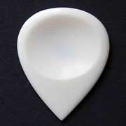 Медиатор из кости Bone pick 1шт.
