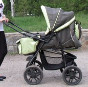 срочно продам детскую коляску