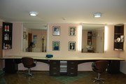 Мебель для парикмахерских и салонов красоты из натурального дерева