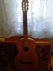 Классическая акустическая гитара. 