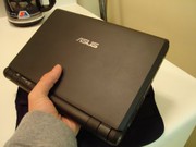 Интересный красивый нетбук Asus EeePC 4G.