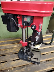 Для банки жестяной №9 закаточный станок